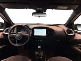 Toyota Aygo X (2025) thumbnail 38