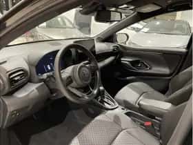 Toyota Yaris (2025) thumbnail 5