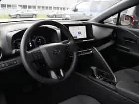 Toyota C-HR (2025) thumbnail 8