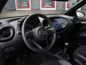 Toyota Aygo X (2024) thumbnail 13