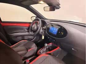 Toyota Aygo X (2024) thumbnail 2