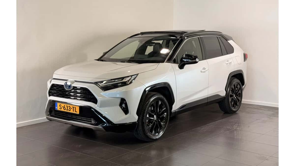 Toyota RAV4 (2023) — foto 1
