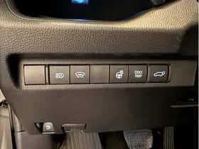 Toyota RAV4 (2023) thumbnail 13