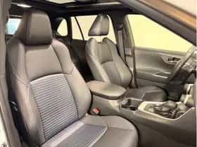 Toyota RAV4 (2023) thumbnail 10