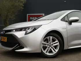 Toyota Corolla (2019) thumbnail 2