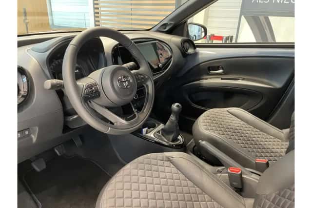 Toyota Aygo X (2025) thumbnail 6