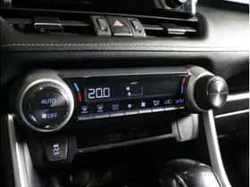 Toyota RAV4 (2019) thumbnail 16