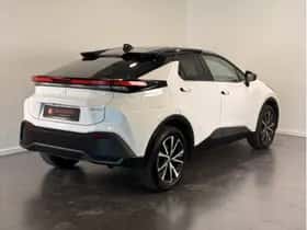Toyota C-HR (2025) thumbnail 3