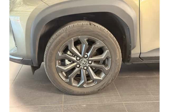 Toyota Yaris Cross (2023) thumbnail 3