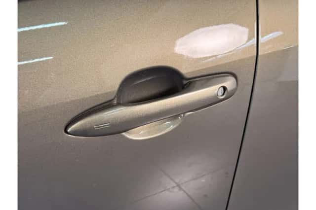Toyota Yaris Cross (2023) thumbnail 4