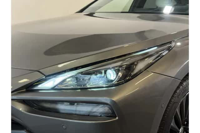 Toyota Mirai (2021) thumbnail 6
