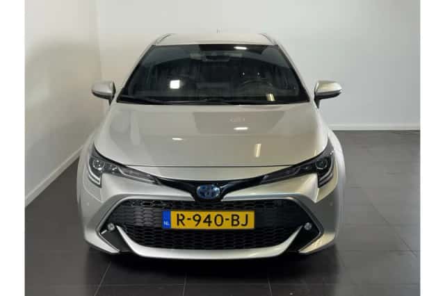Toyota Corolla (2020) thumbnail 3