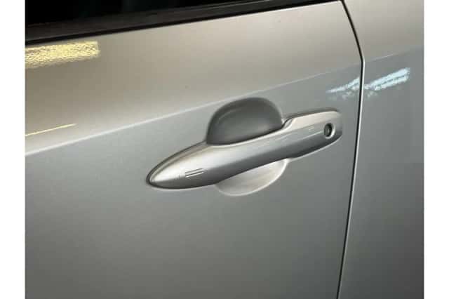Toyota Corolla (2020) thumbnail 5