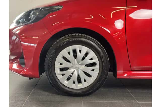 Toyota Yaris (2022) thumbnail 5