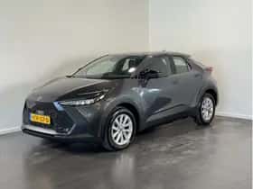 Toyota C-HR (2025) thumbnail 1