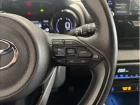 Toyota Yaris (2020) thumbnail 12
