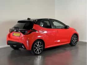 Toyota Yaris (2020) thumbnail 5