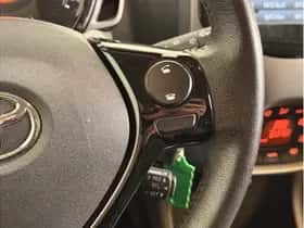 Toyota Aygo (2020) thumbnail 11