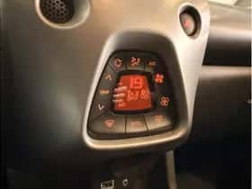 Toyota Aygo (2020) thumbnail 15