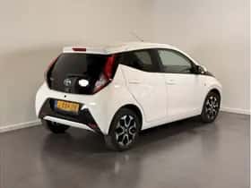 Toyota Aygo (2020) thumbnail 3
