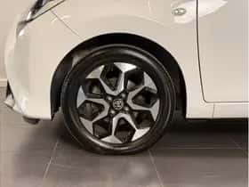 Toyota Aygo (2020) thumbnail 6