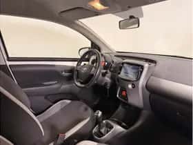 Toyota Aygo (2020) thumbnail 7