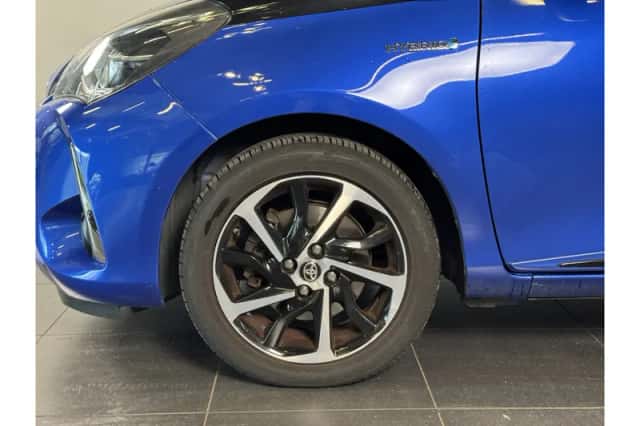 Toyota Yaris (2019) thumbnail 4