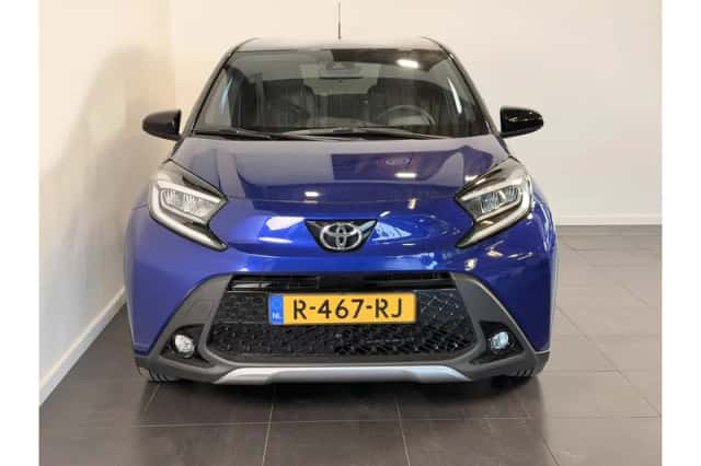 Toyota Aygo X (2022) thumbnail 2