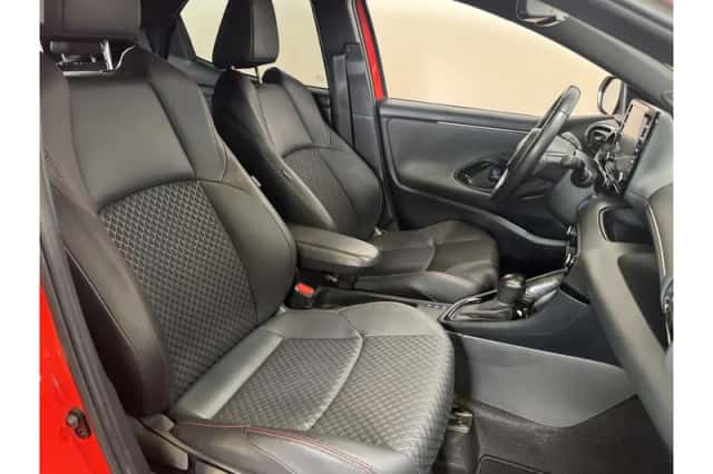 Toyota Yaris (2020) thumbnail 4