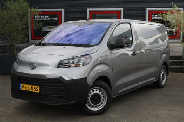 Toyota Proace (2025) thumbnail 1