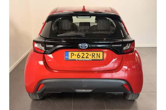 Toyota Yaris (2022) thumbnail 5