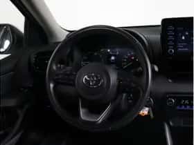 Toyota Yaris (2021) thumbnail 11