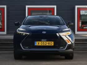 Toyota C-HR (2024) thumbnail 5