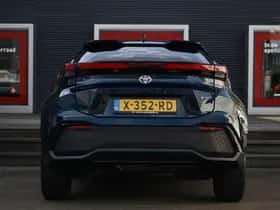 Toyota C-HR (2024) thumbnail 6