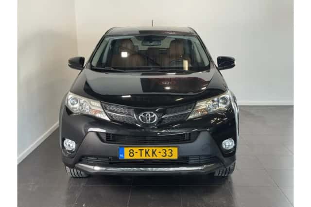 Toyota RAV4 (2014) thumbnail 3