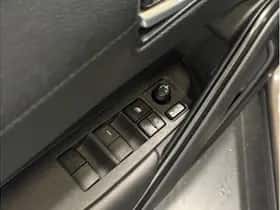 Toyota Corolla (2025) thumbnail 5