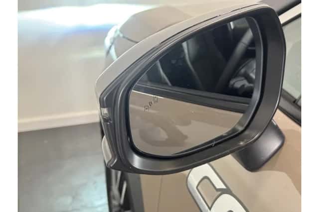 Toyota Corolla (2025) thumbnail 6