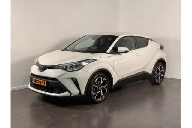 Toyota C-HR (2021) thumbnail 1