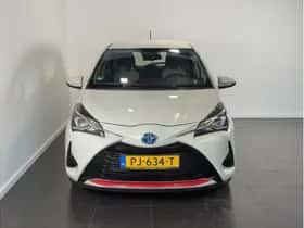 Toyota Yaris (2017) thumbnail 3