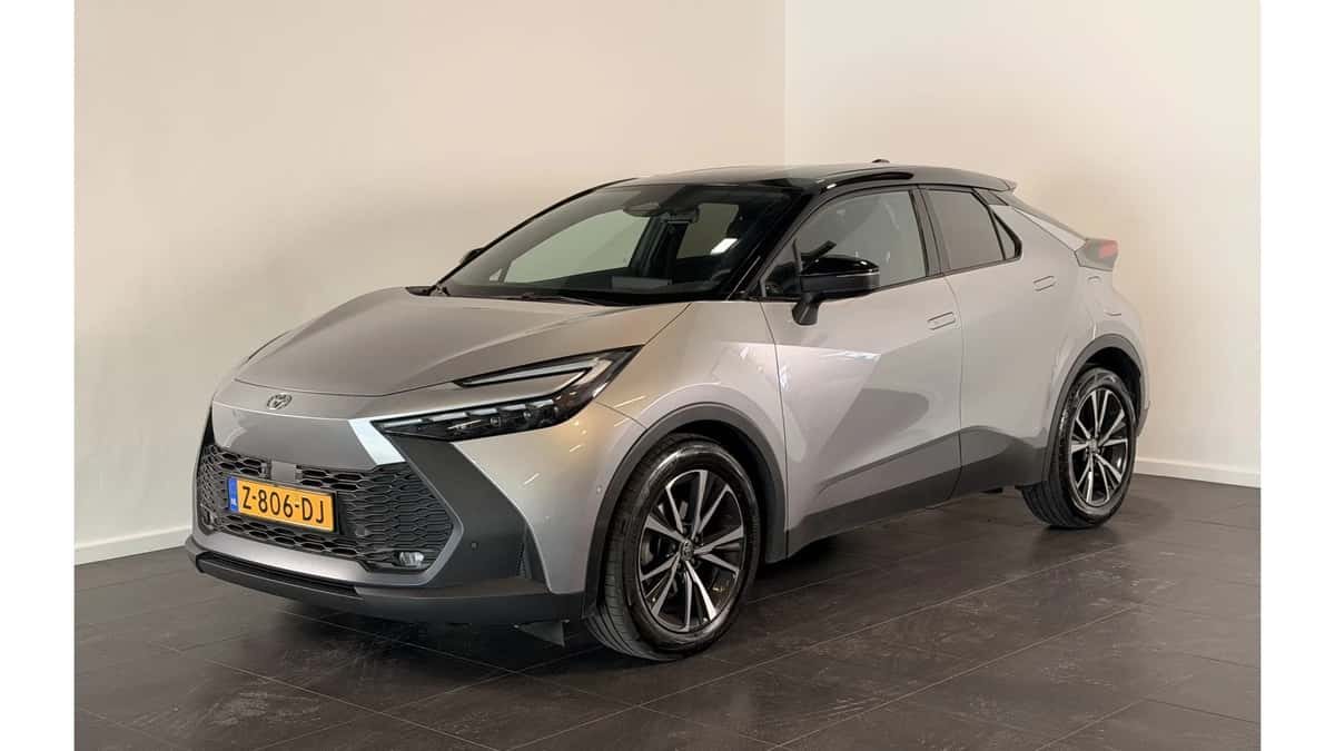 Toyota C-HR (2024) — foto 1