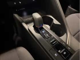 Toyota C-HR (2024) thumbnail 15