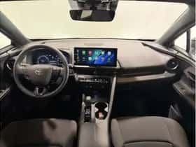 Toyota C-HR (2024) thumbnail 17