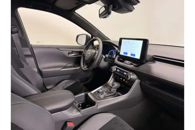Toyota RAV4 (2025) thumbnail 5