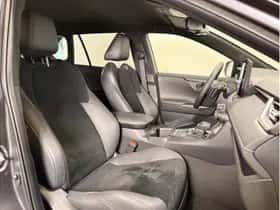 Toyota RAV4 (2025) thumbnail 6