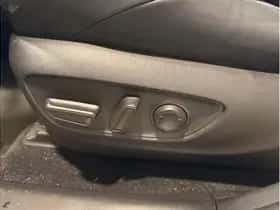 Toyota RAV4 (2025) thumbnail 8