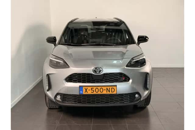Toyota Yaris Cross (2024) thumbnail 4