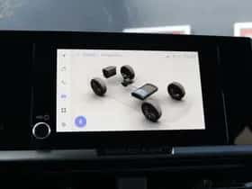 Toyota C-HR (2024) thumbnail 18