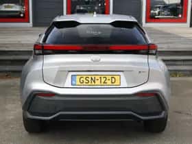 Toyota C-HR (2024) thumbnail 6