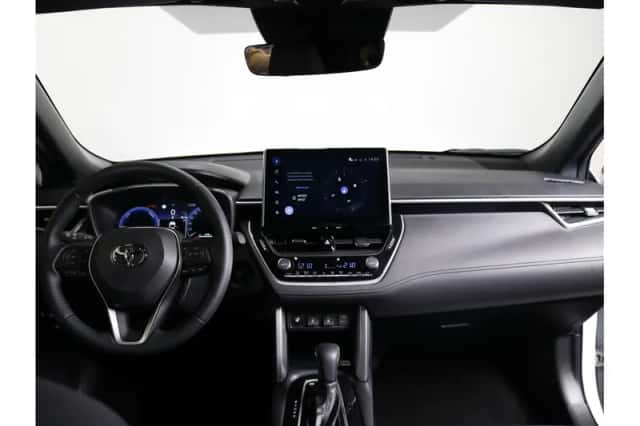 Toyota Corolla (2025) thumbnail 2