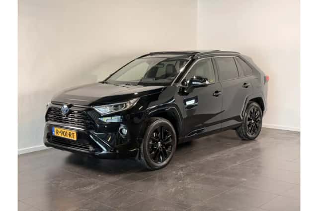 Toyota RAV4 (2022) thumbnail 1
